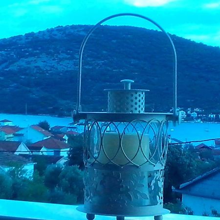Apartment Silvija Vinisce ภายนอก รูปภาพ