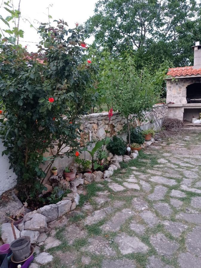 Apartment Silvija Vinisce ภายนอก รูปภาพ